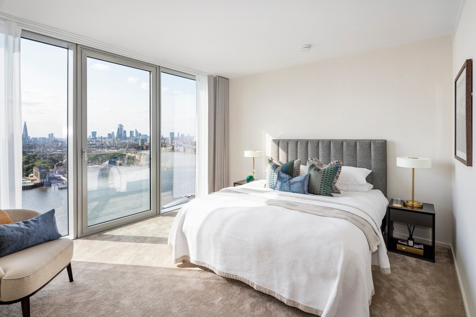 Flat Newfoundland Place in Greater London