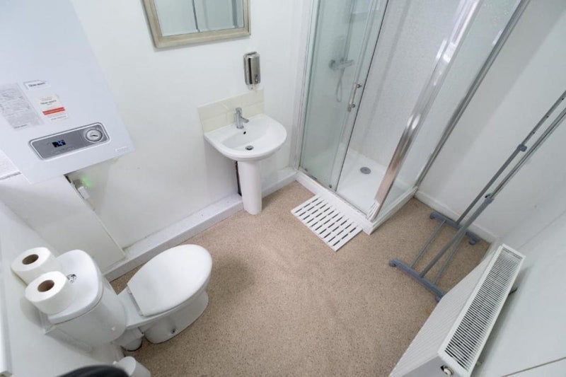Room Newport Lane in Stoke-on-Trent
