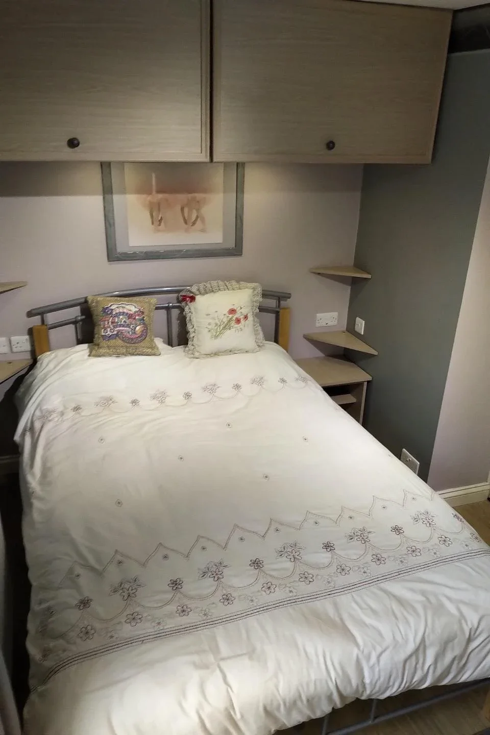 Room Howerts Close in Southampton