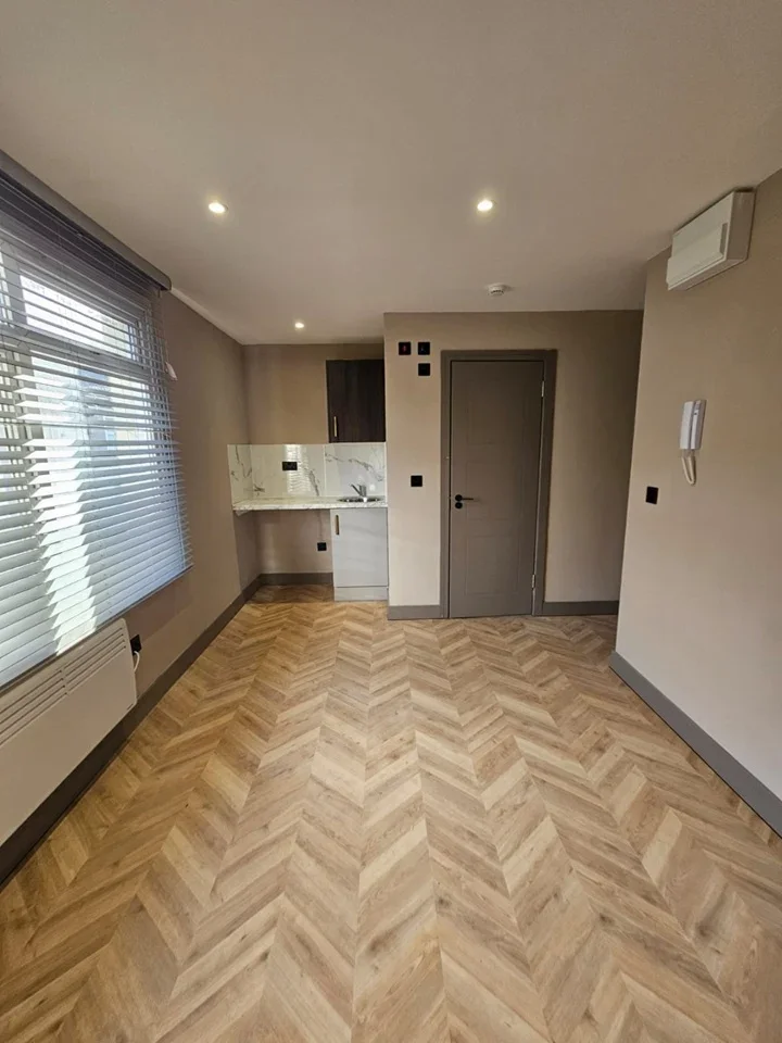Room Empress Road in Gravesham