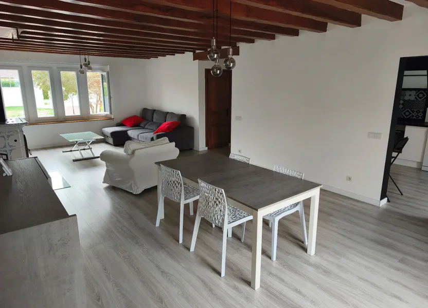 House Route de Saint-Vrain in Marolles-en-Hurepoix