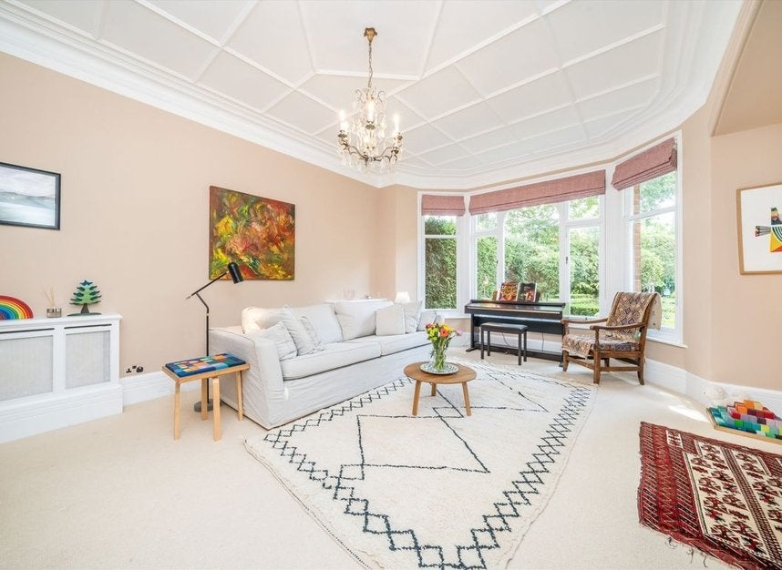 House Ditton Road in Greater London