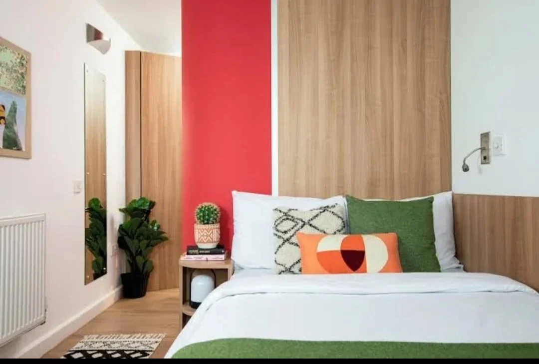 Room Lebus Street in Greater London