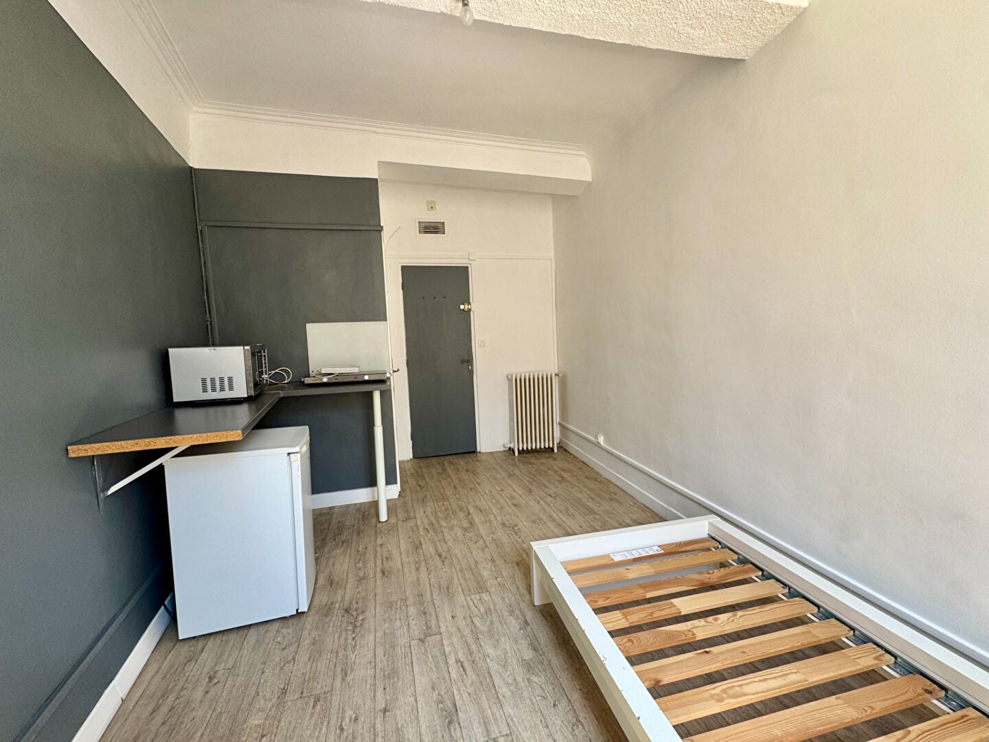 Appartement Rue de la Maison Carrée à Nîmes