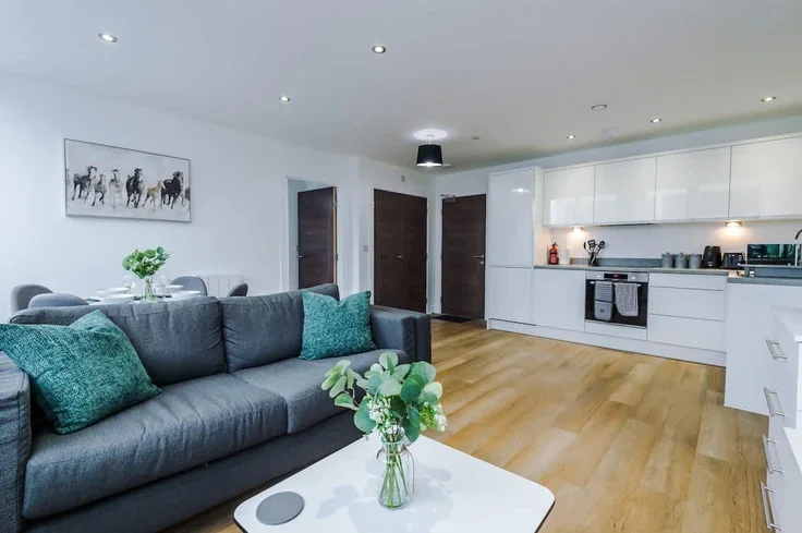 Flat Talbot Road in Trafford