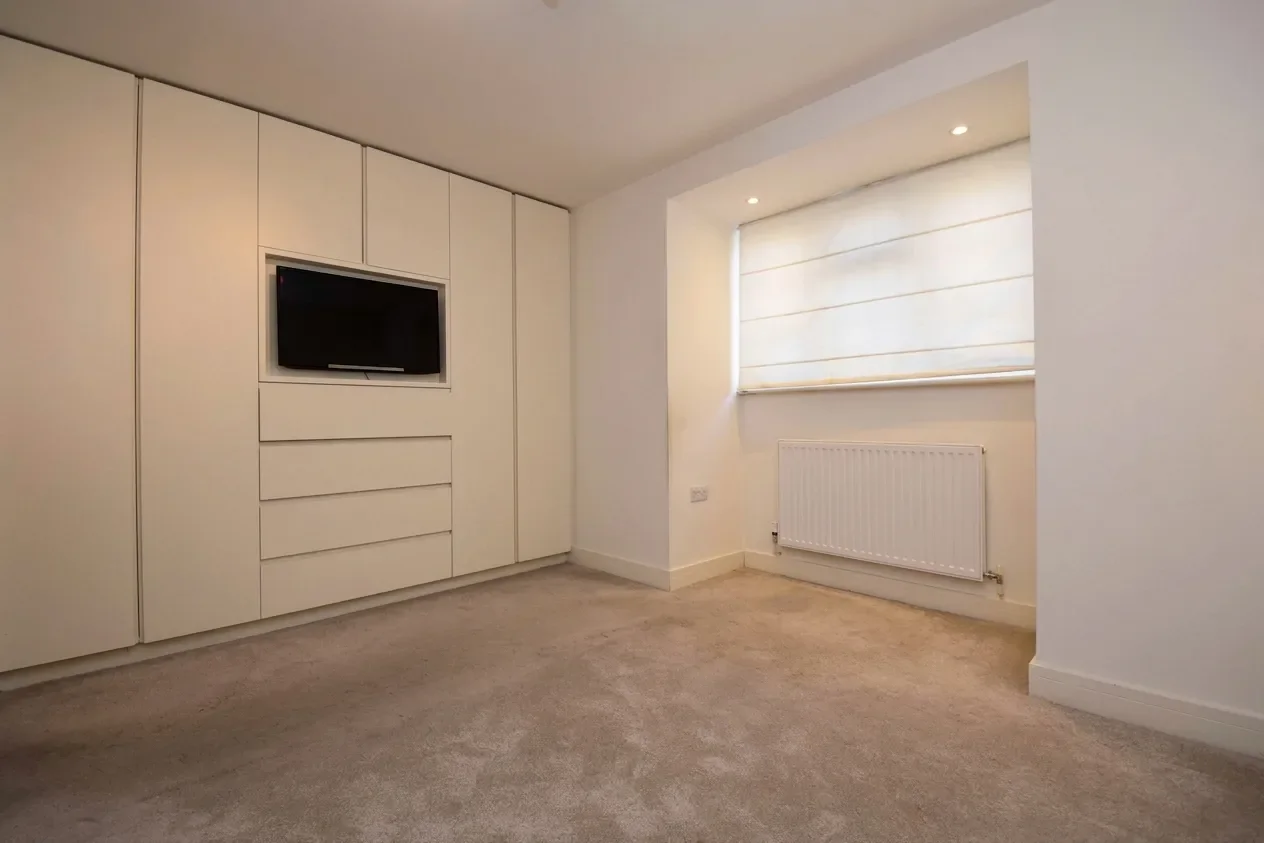 Flat Sutherland Road in Greater London