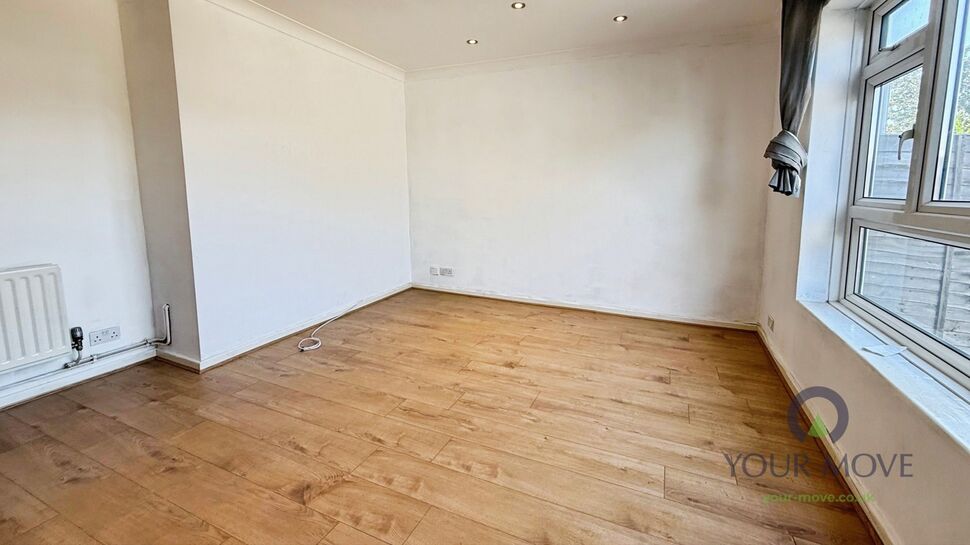 House Brinkburn Close in Greater London