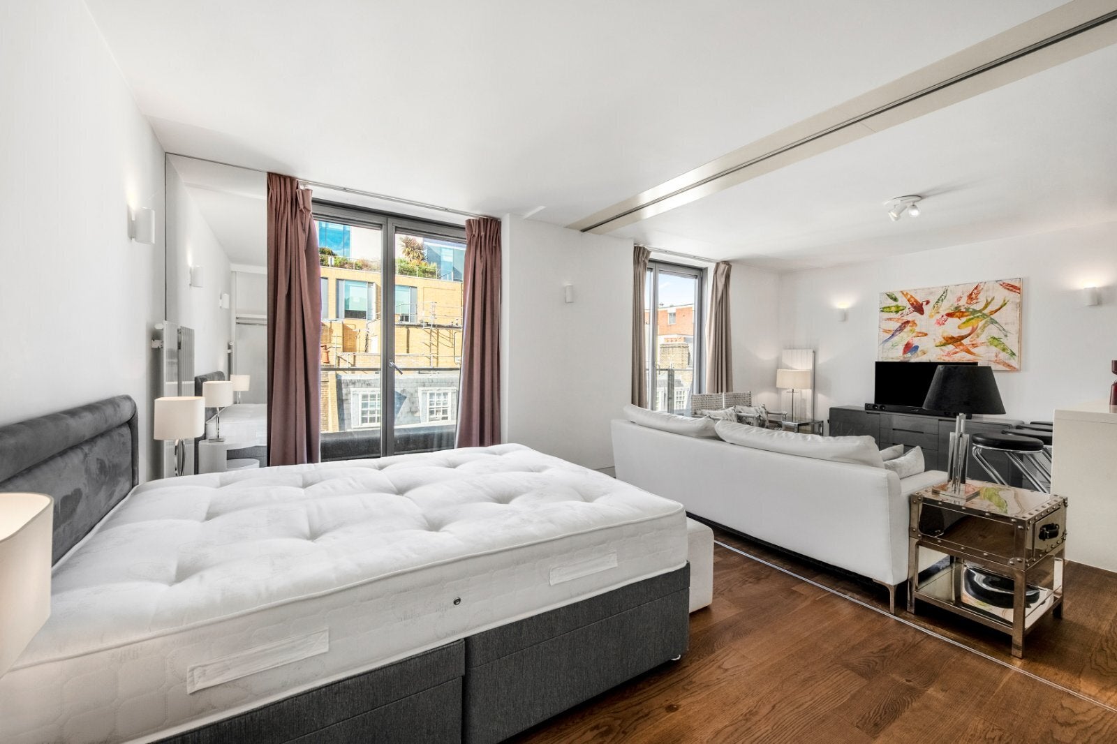 Flat Barrett Street in City of Westminster