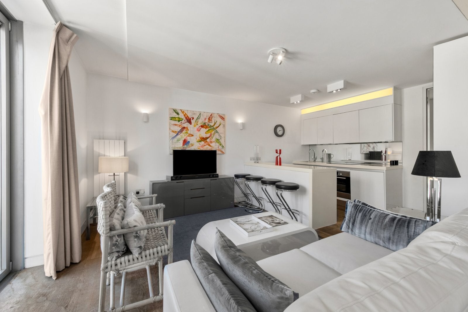 Flat Barrett Street in City of Westminster