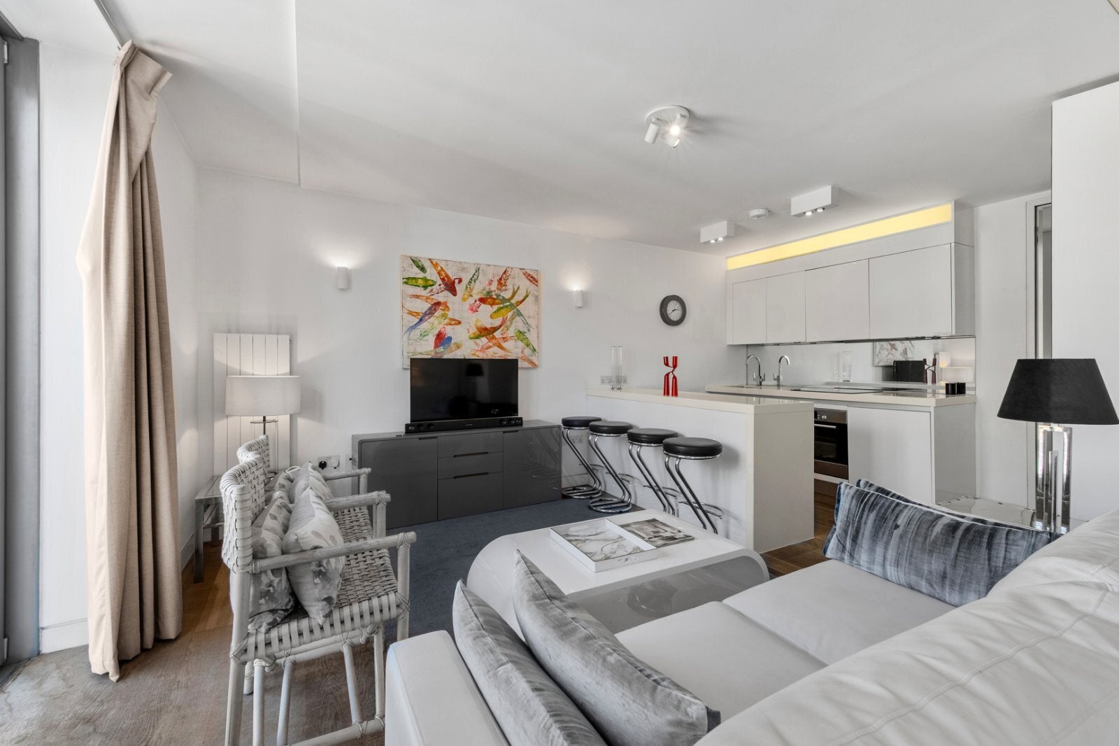 Flat Barrett Street in City of Westminster