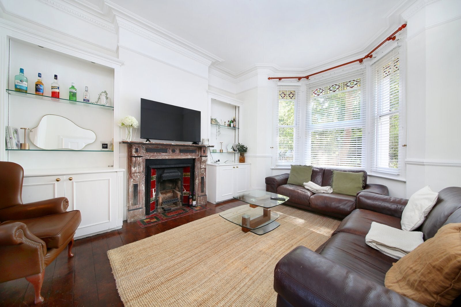 House Gauden Road in Greater London