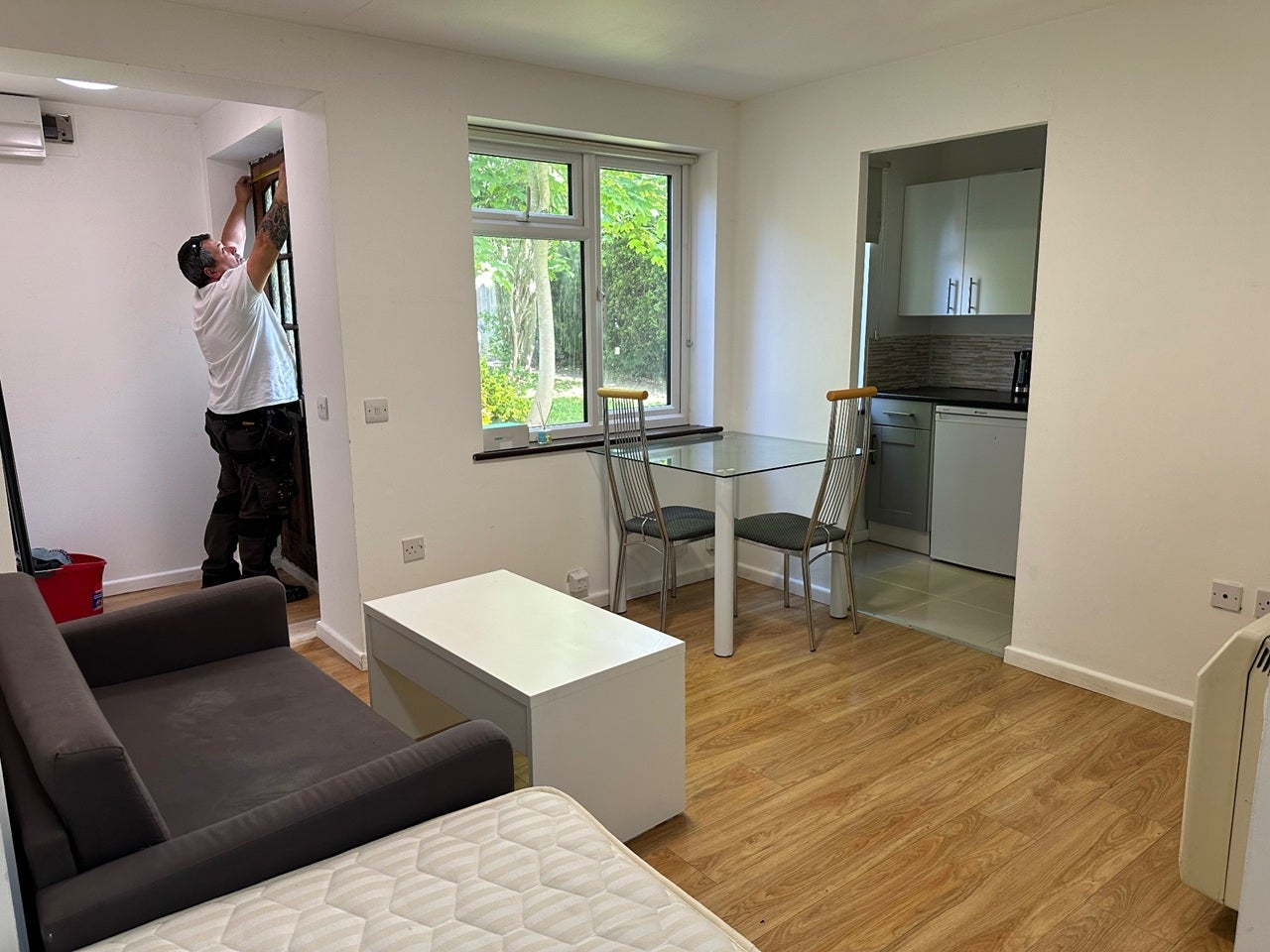 Flat Clarendon Close in Vale of White Horse