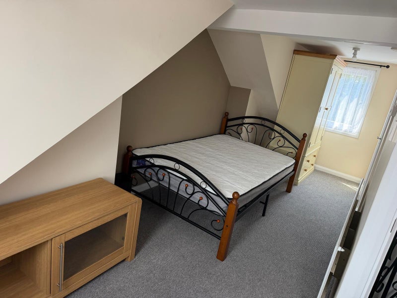 Room Melville Road in Maidstone
