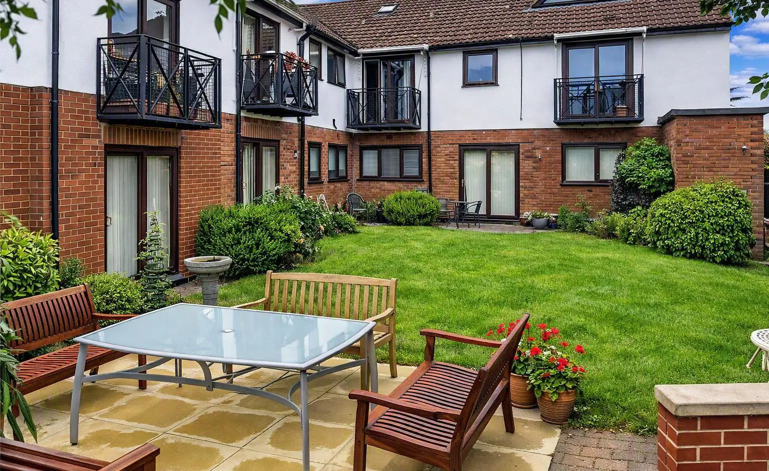 Flat Priory Road in Kenilworth