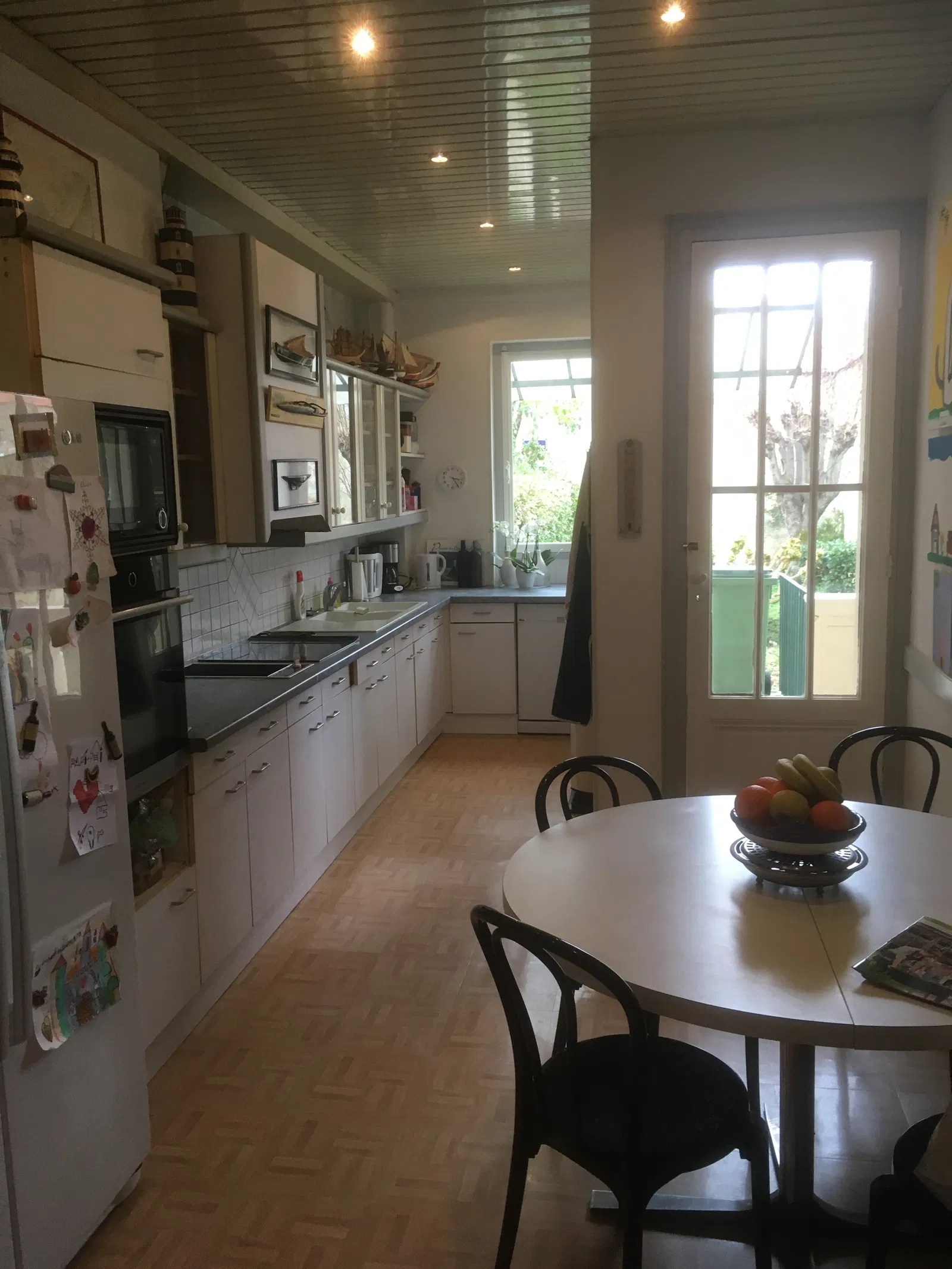 Room Rue Robert Caumont in Bordeaux