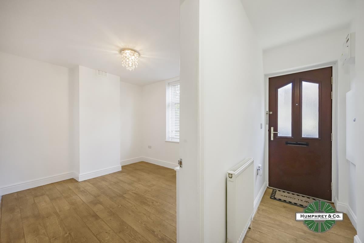 Flat Dagenham Avenue in Greater London