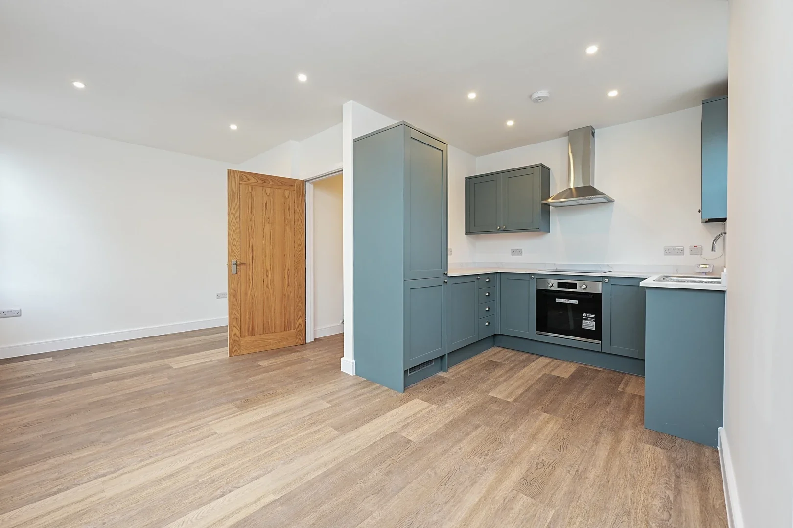 Flat Alexandra Road in Rushmoor