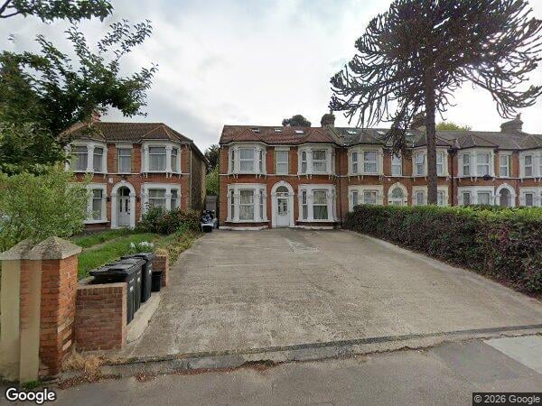 Flat Northbrook Road in Greater London