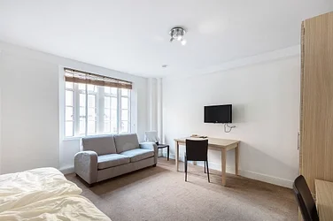 Flat Tavistock Square in Greater London