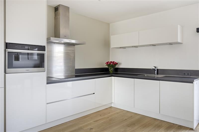 Appartement te koop: Martini van Geffenstraat 104, Amsterdam