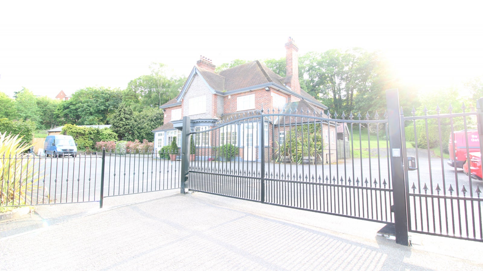 House Stroude Road in Borough of Runnymede