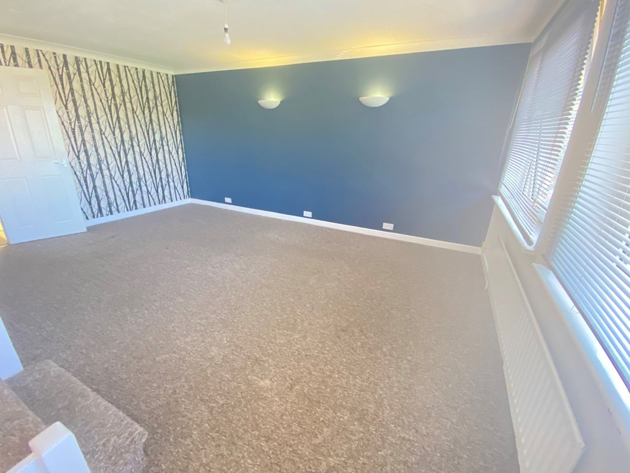 Flat Clive Road in Greater London