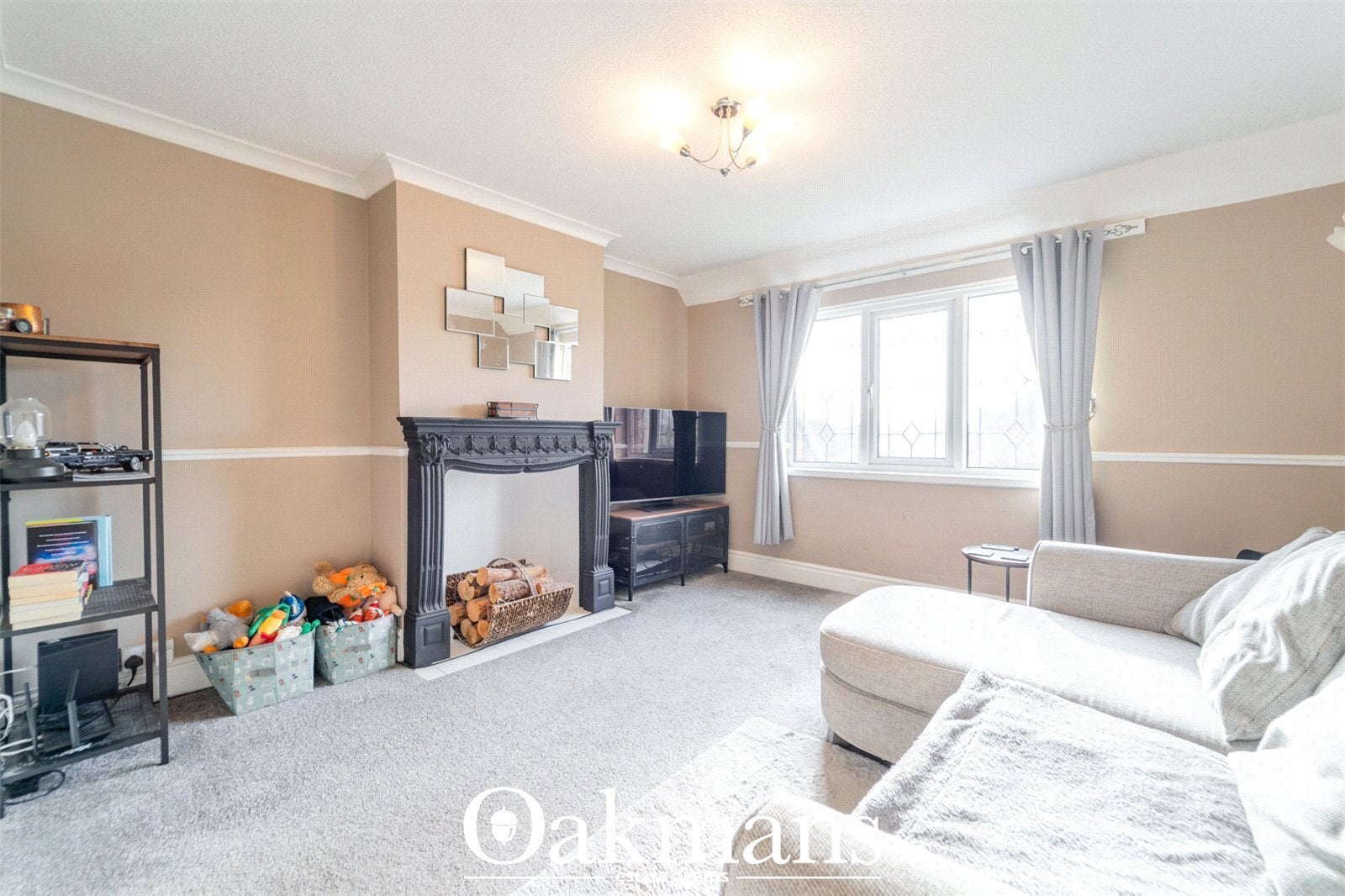 Flat Heronfield Close in Redditch