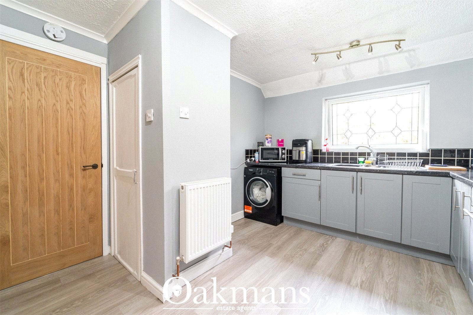 Flat Heronfield Close in Redditch