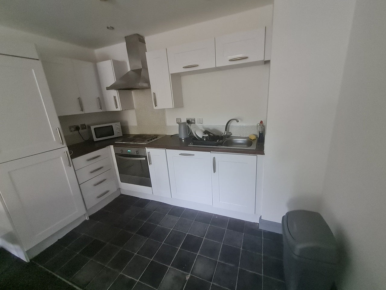 Flat Quinney Crescent in Manchester