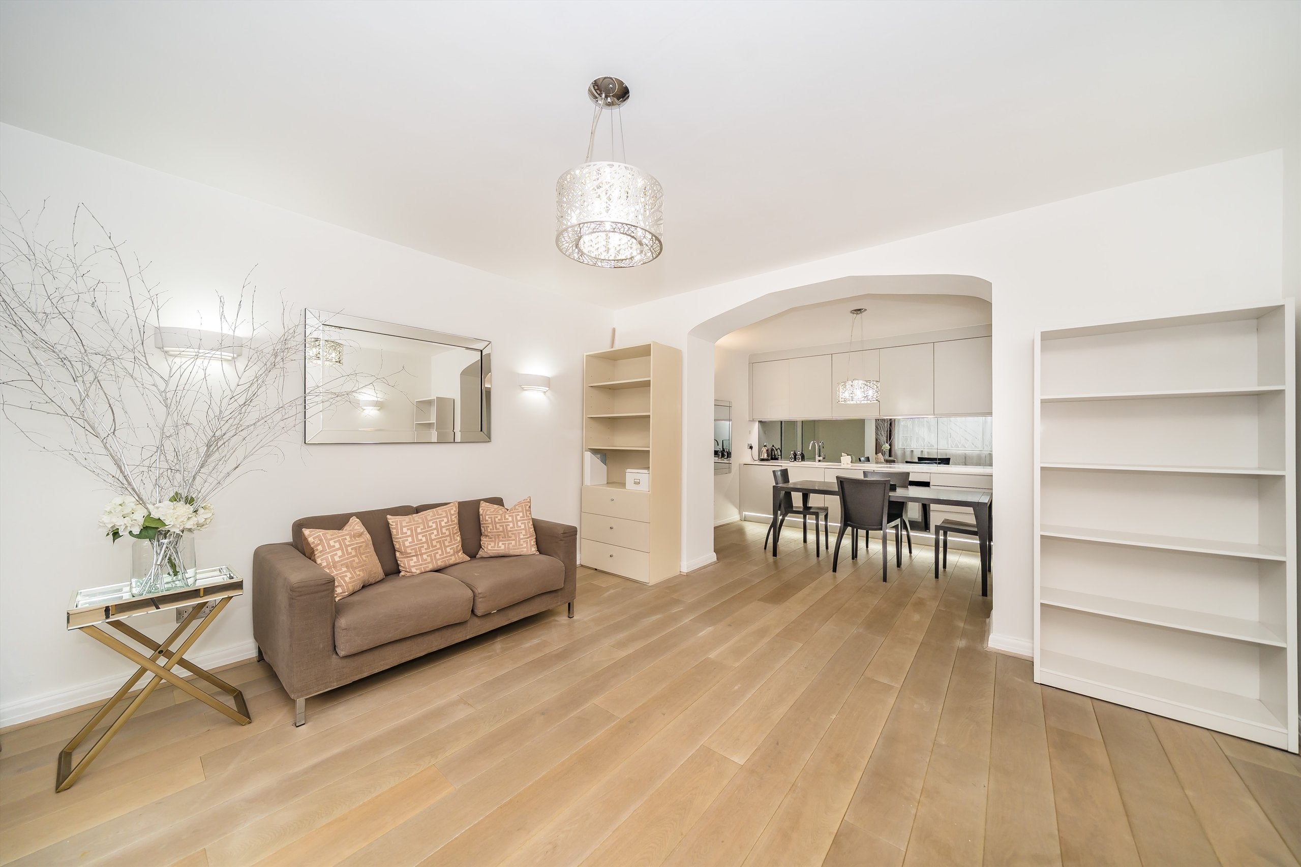 Flat Cromwell Road in Greater London