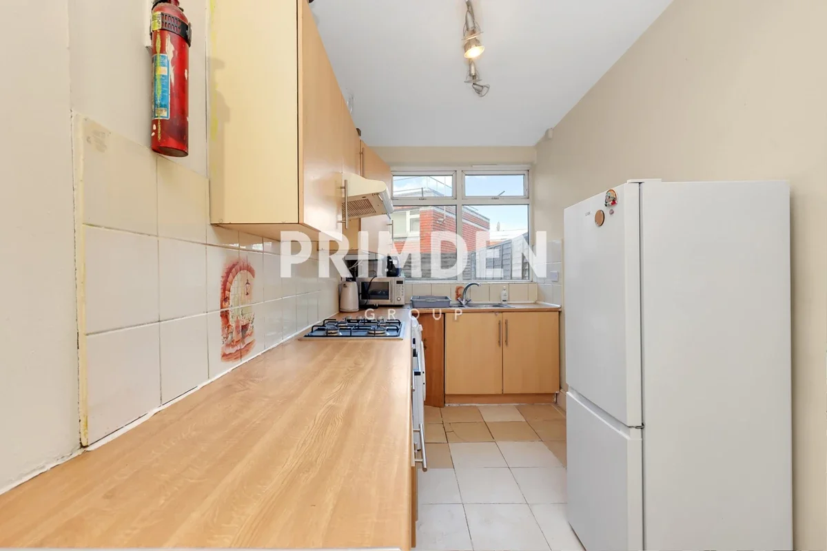 Flat Weedington Road in Greater London