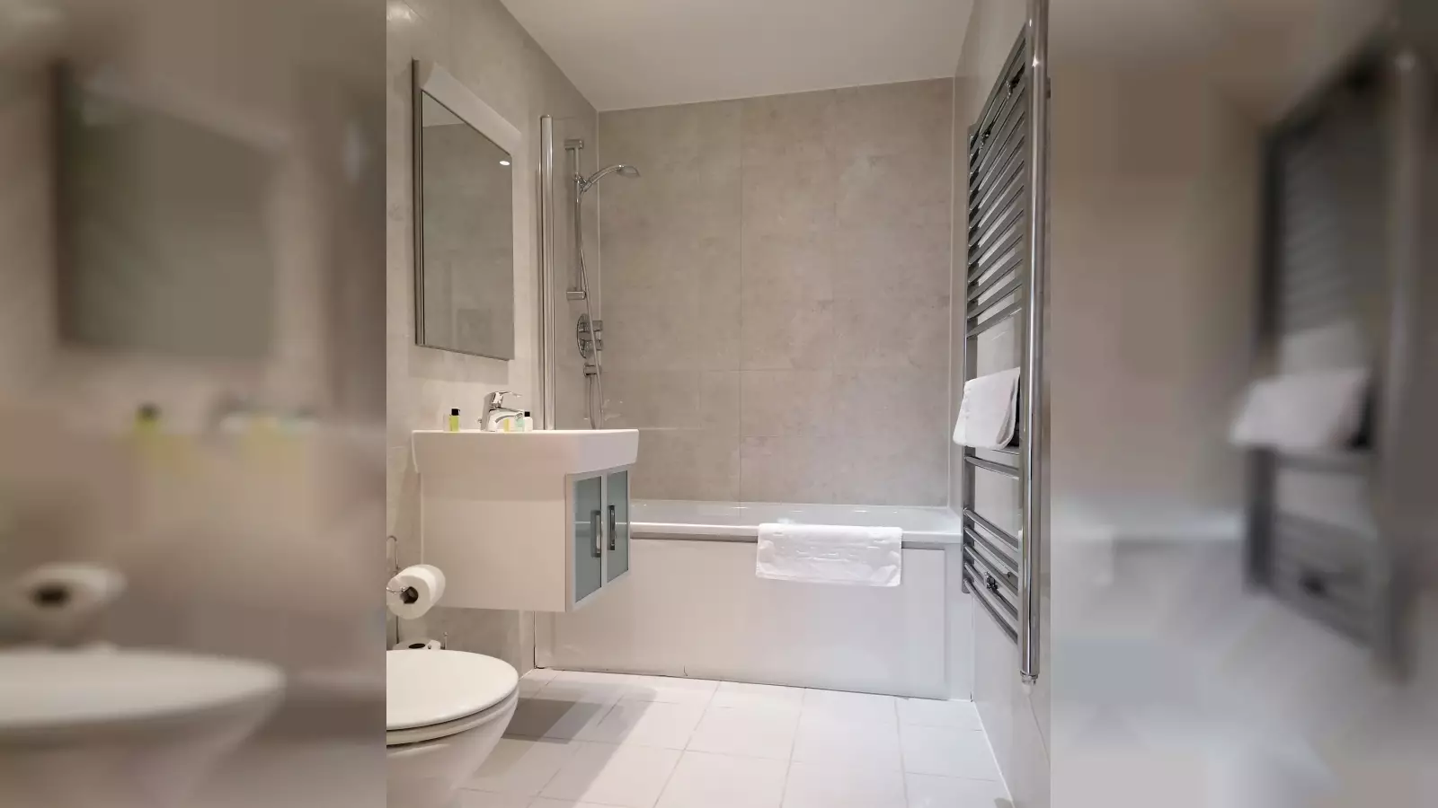 Flat Clayton Crescent in Greater London