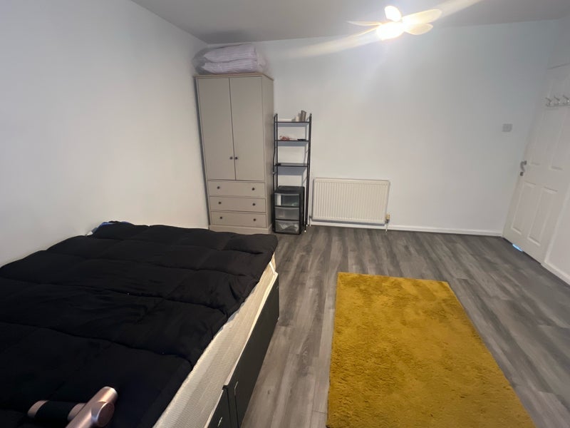 Room Merevale Road in Metropolitan Borough of Solihull