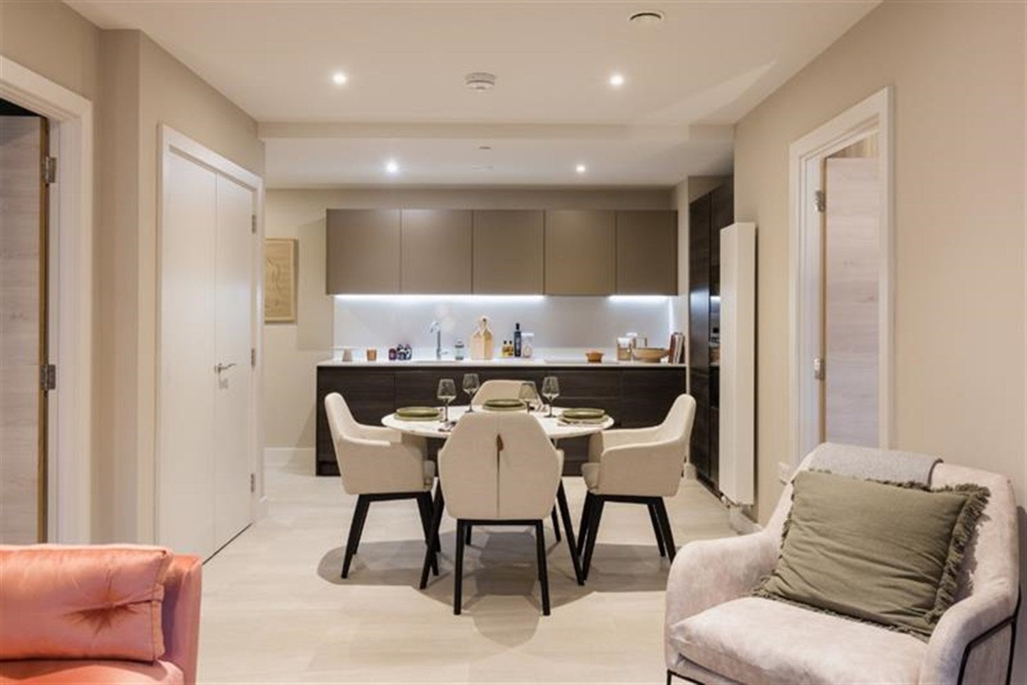 Flat McEwan Square in City of Edinburgh