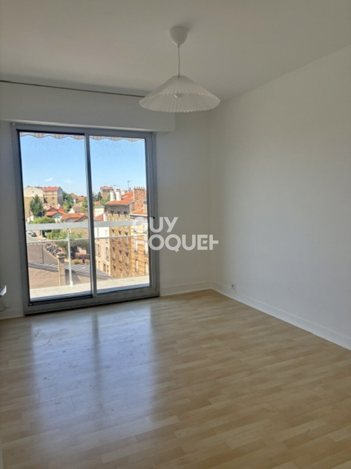 Flat Rue Pierre Brossolette in Clamart