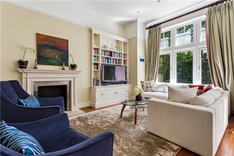 Flat Evelyn Gardens in Greater London