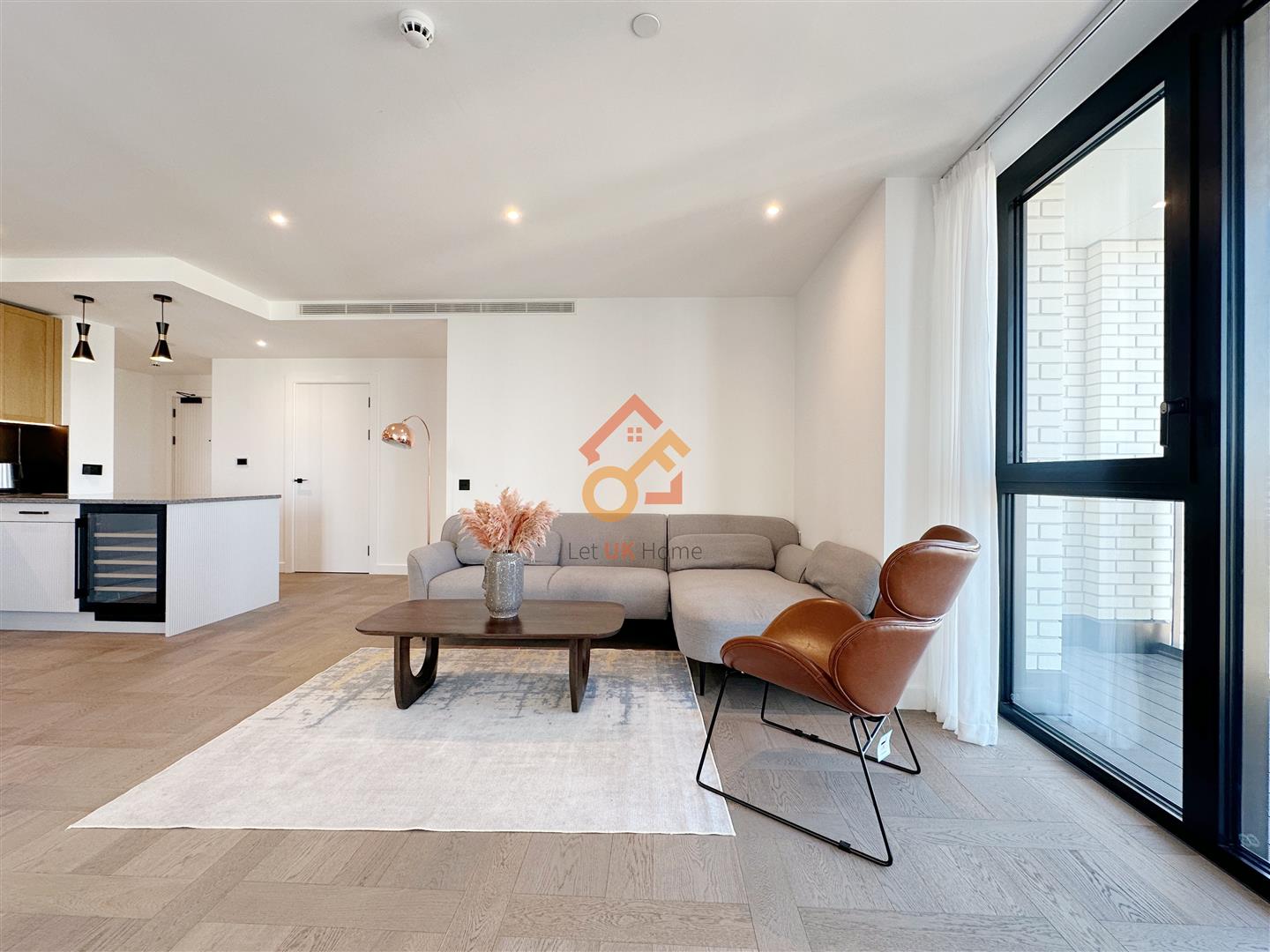 Flat Merino Gardens in Greater London