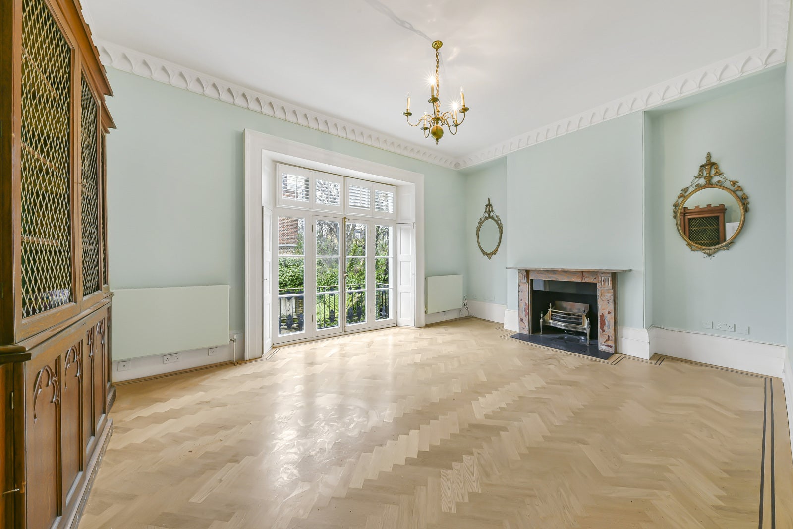 House Addison Avenue in Greater London
