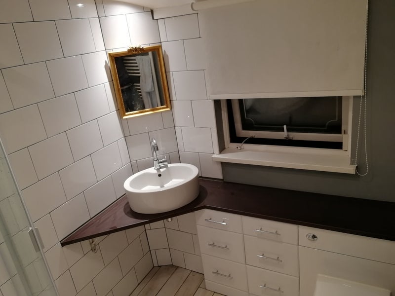 Room Saffron in Tamworth