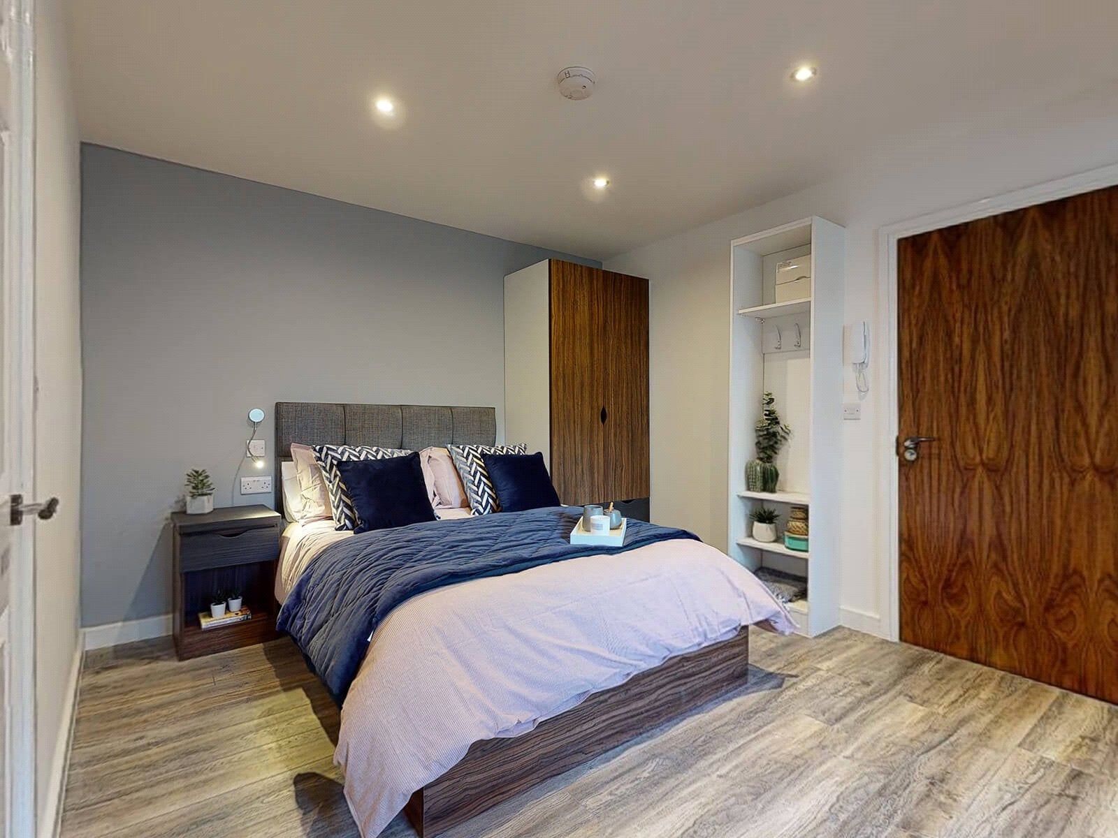 Flat Hyde Terrace in Leeds