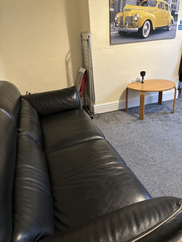 Room Harold Grove in Leeds