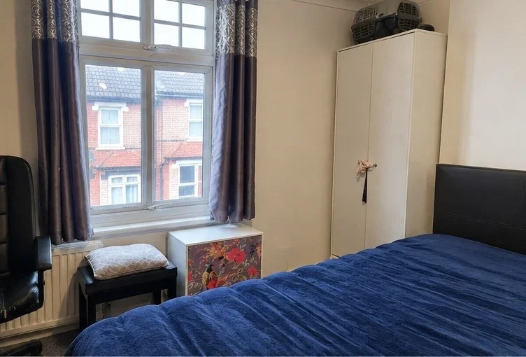 Room Wingfield Road in Gravesham