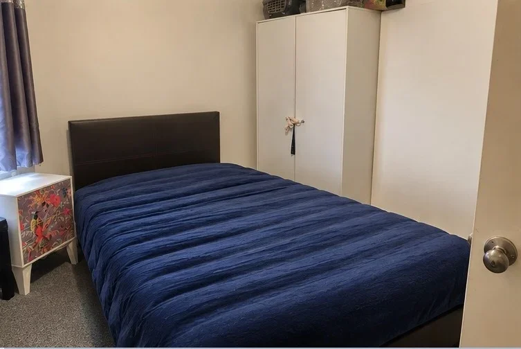 Room Wingfield Road in Gravesham