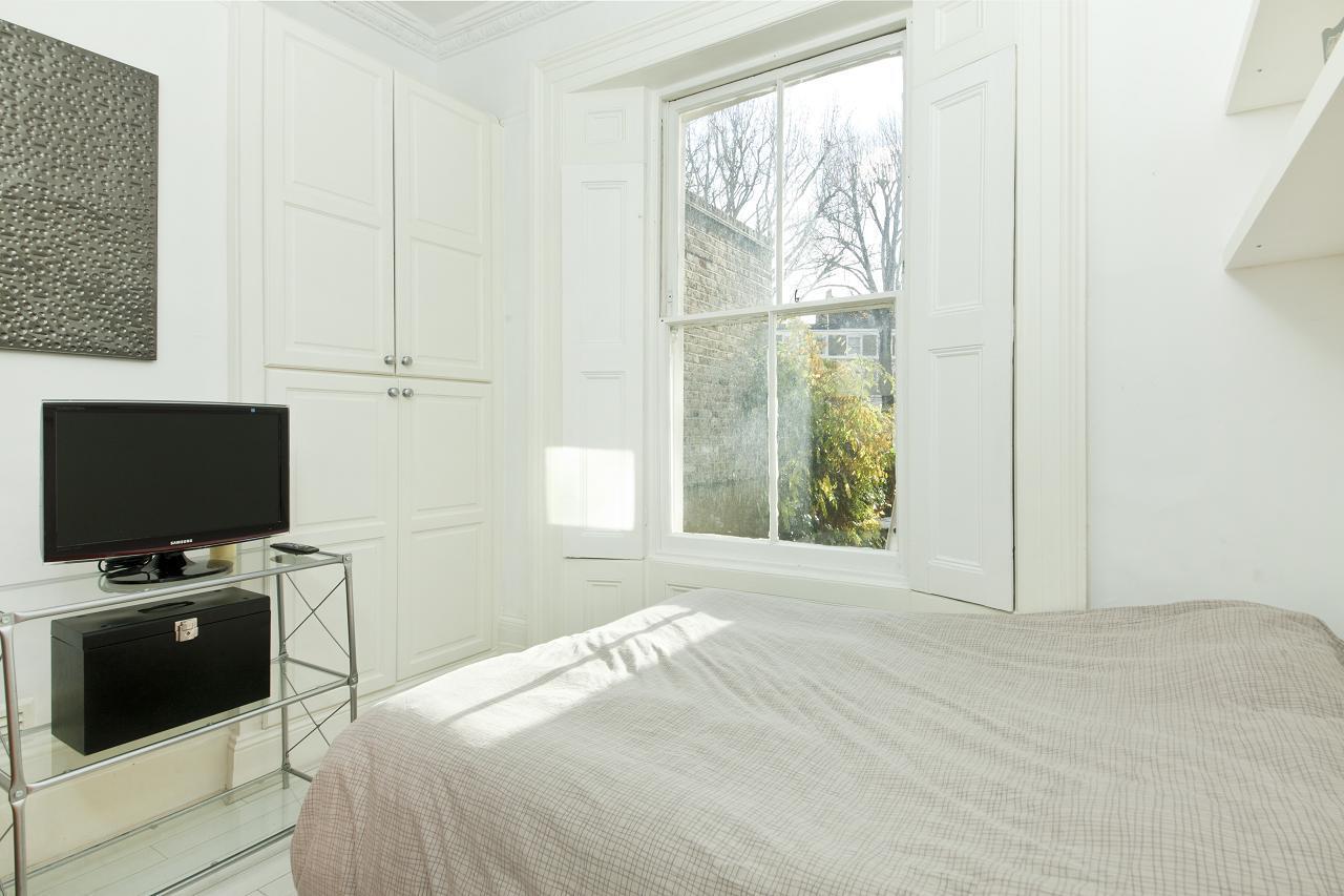Flat Fulham Road in Greater London