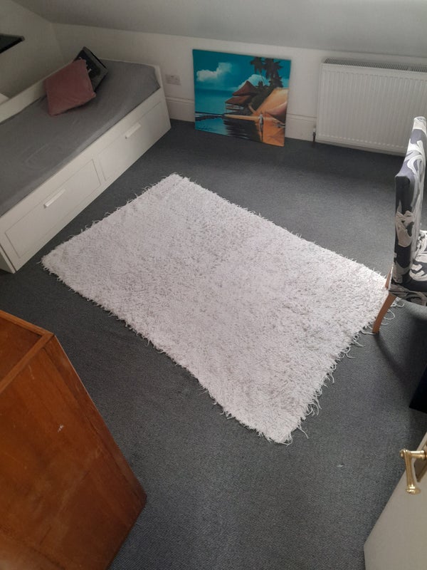 Room Westbury Avenue in Greater London
