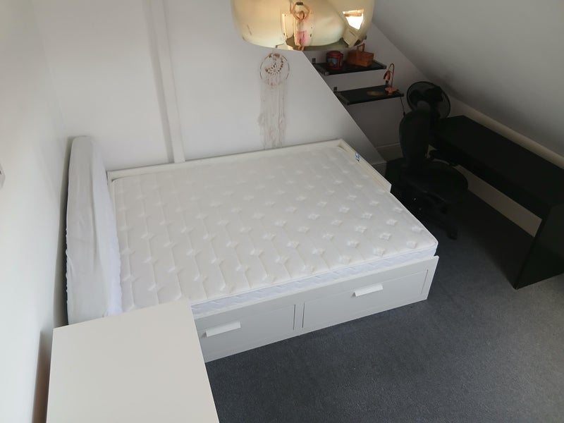 Room Westbury Avenue in Greater London