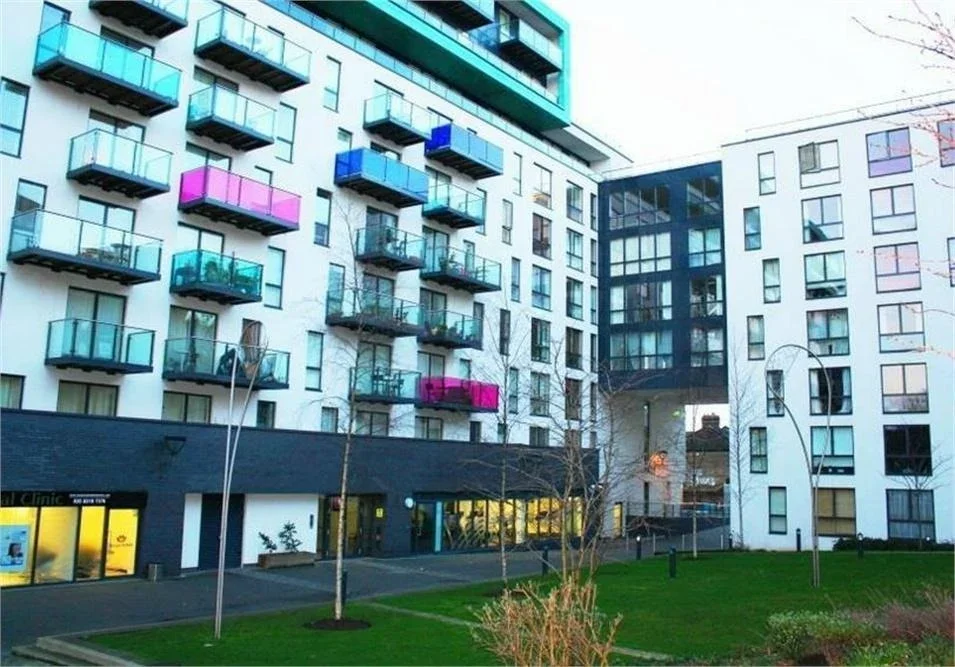 Flat Conington Road in Greater London