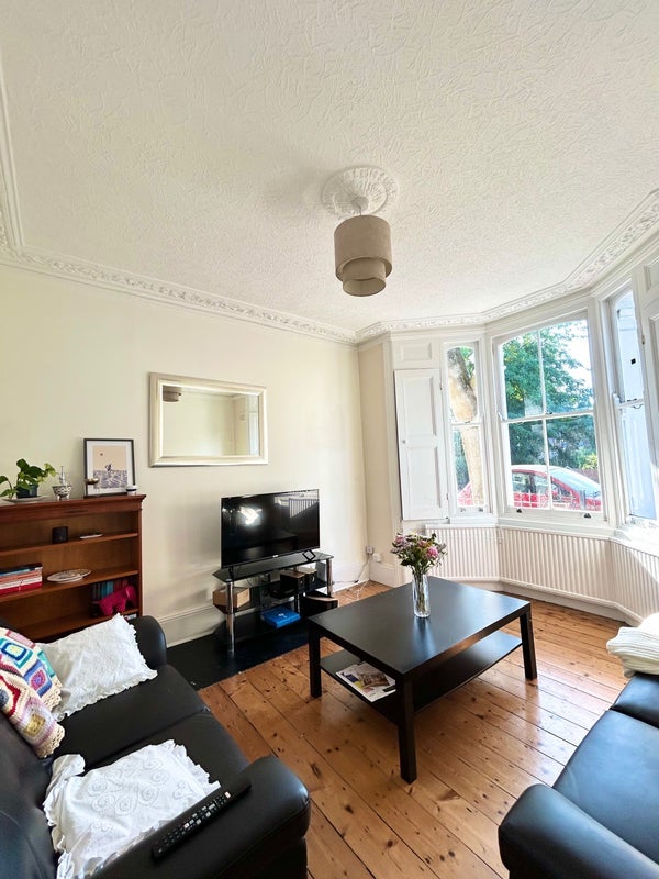 Room Arbery Road in Greater London