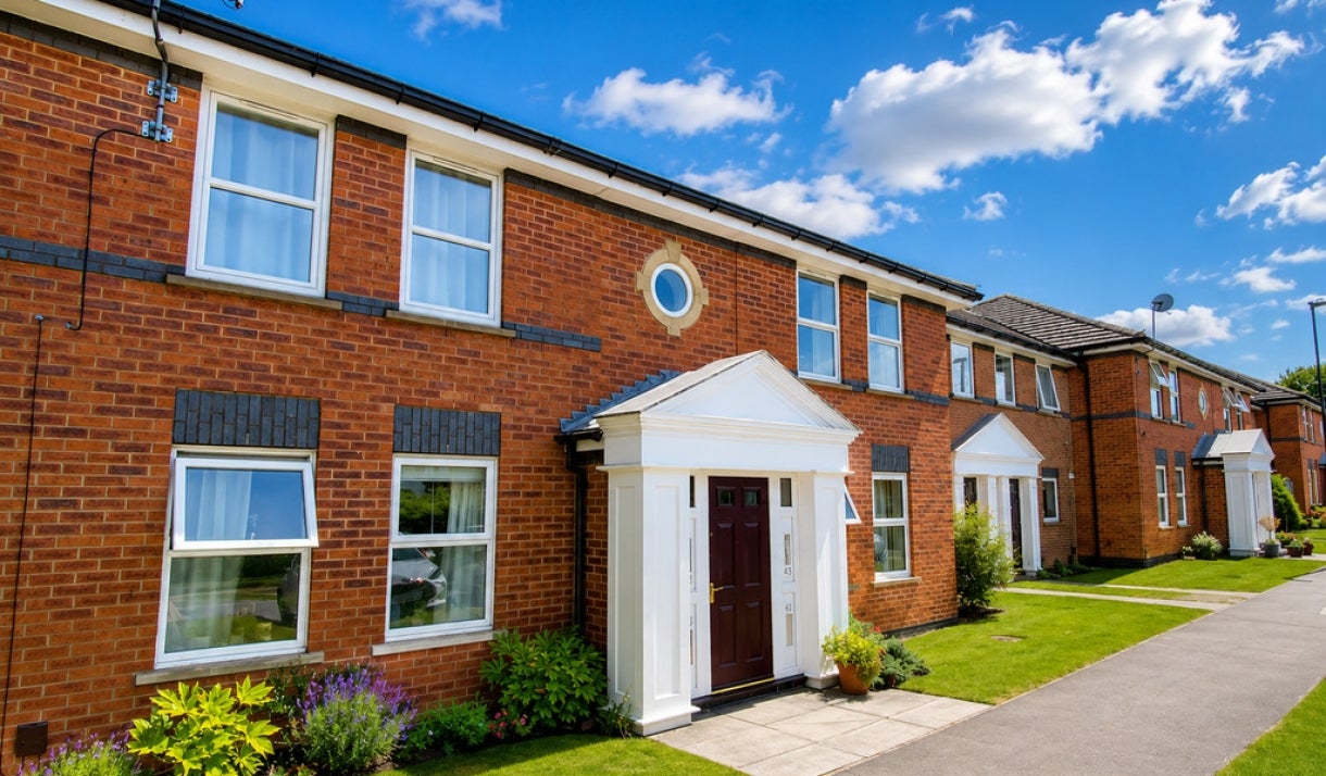 Flat Nicholas Gardens in York