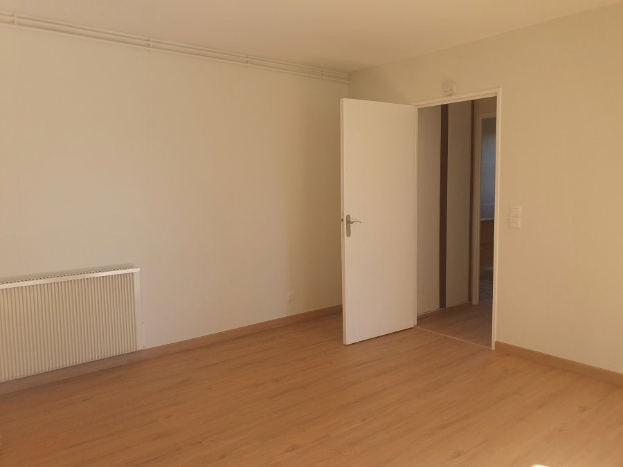 Flat Rue du Général de Gaulle in Longeville-lès-Metz
